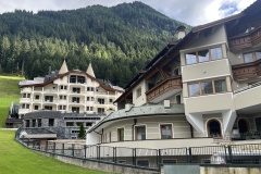 20250830_142242364_iOS