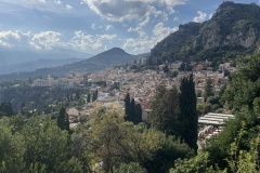 20251004_140527470_iOS